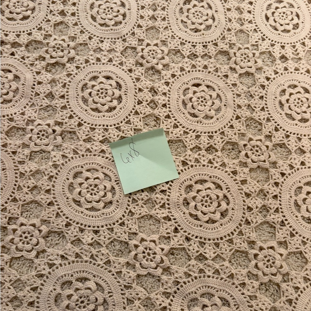 Crochet Lace tablecloth (obo) - Picture 4 of 4
